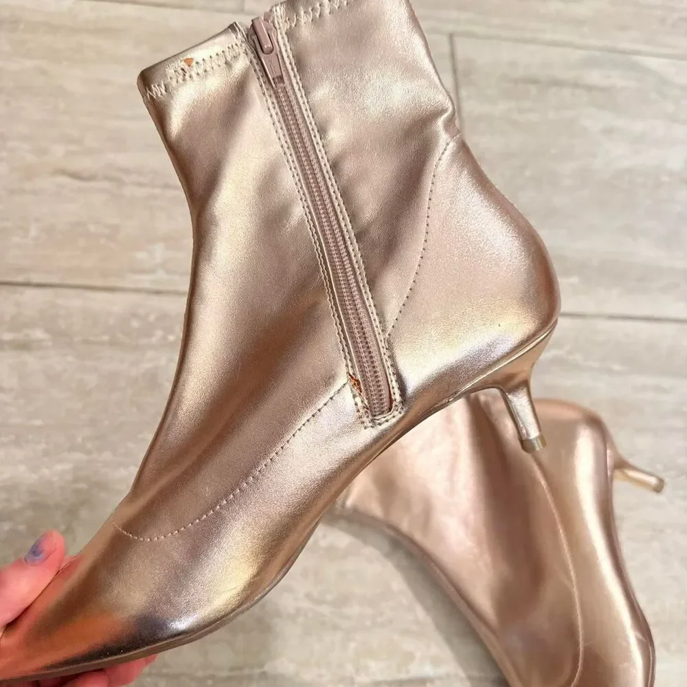 Free people Rose Gold metallic ankle boots pointed toe kitten heel Sz US 7.5